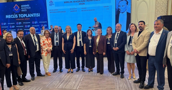 AKDENİZ BELEDİYELER BİRLİĞİNDEN MERKEZEFENDİ VE ÇAMELİ'YE ÖDÜL