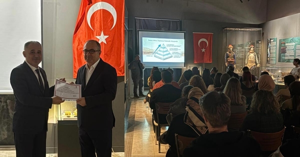 DENİZLİ KENT MÜZESİ’NDE “MÜZELİK SOHBETLER” ETKİNLİĞİ