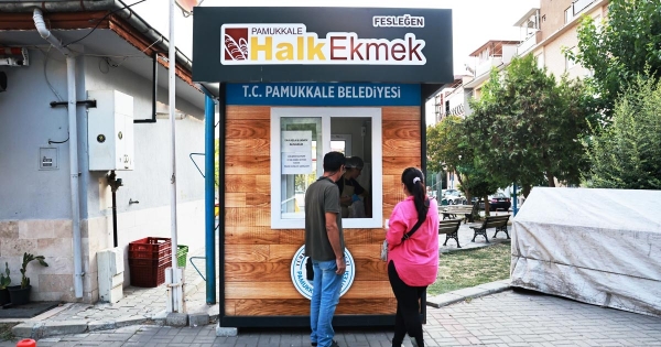 PAMUKKALE’DE HALK EKMEK BÜFELERİNDE SİMİT DÖNEMİ