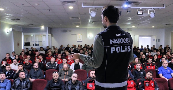 DENİZLİ’DE 1.655 KİŞİYE UYUŞTURUCUYLA MÜCADELE EĞİTİMİ VERİLDİ