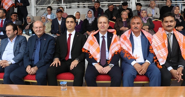 ERBAKAN BEYAĞAÇ’TA PEHLİVANLARI YALNIZ BIRAKMADI
