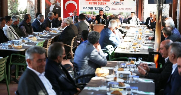 TATIK, TAVASLI MUHTARLARLA BİR ARAYA GELDİ