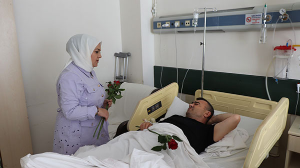 MİLLETVEKİLİ ÜN BAYRAMDA POLİSLER VE SAĞLIK GÖREVLİLERİNİ ZİYARET ETTİ