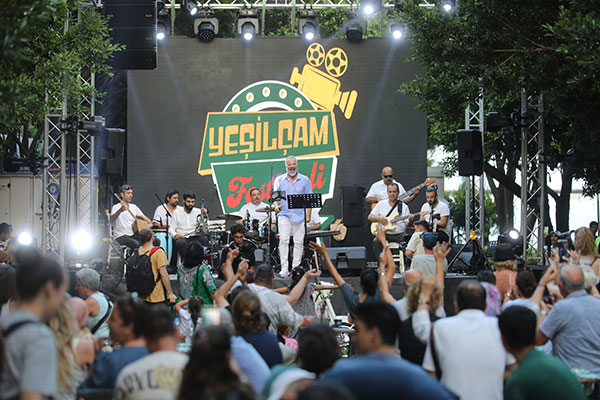 YEŞİLÇAM FESTİVALİ'NDE NOSTALJİ DOLU ANLAR YAŞANDI  