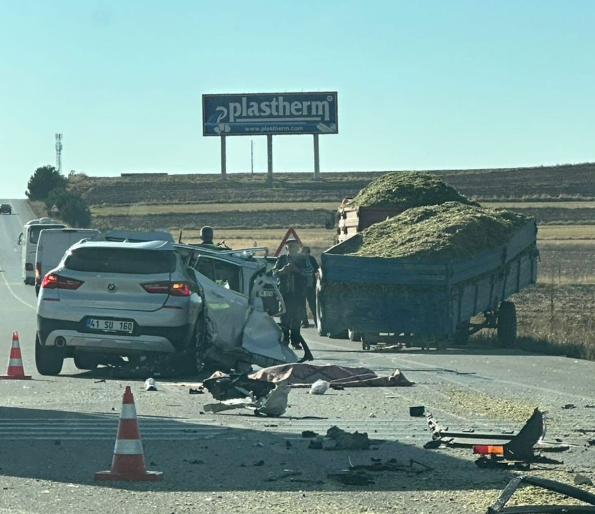 AFYONKARAHİSAR’DA FECİ KAZA: 1 ÖLÜ, 1 YARALI