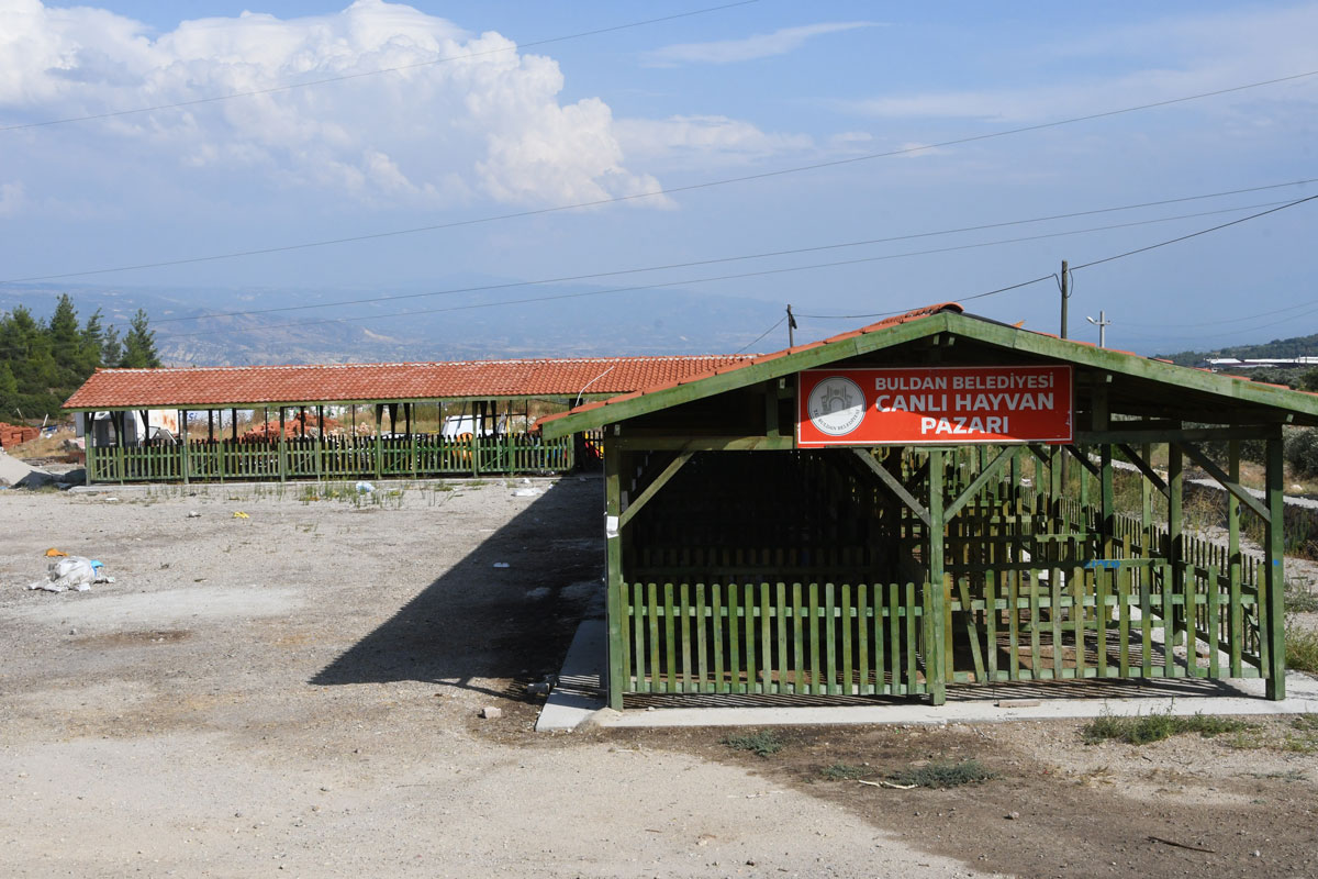 BULDAN MEZBAHANESİNE KAVUŞUYOR