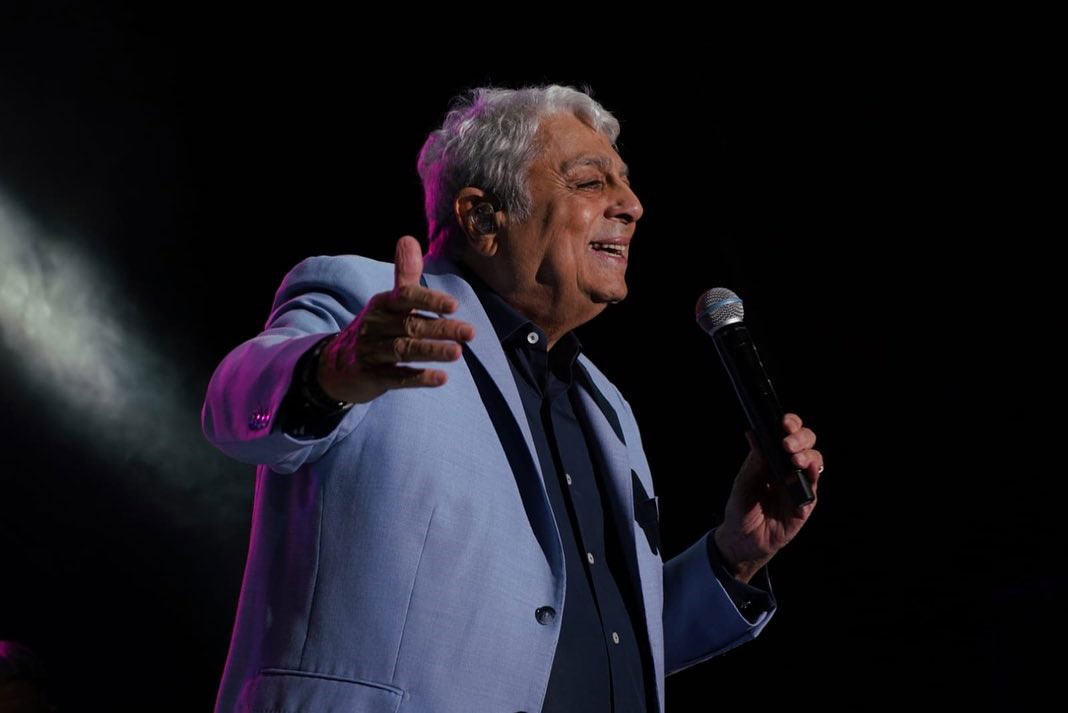 ÇEŞME FESTİVALİ RENKLİ GÖRÜNTÜLERLE BAŞLADI