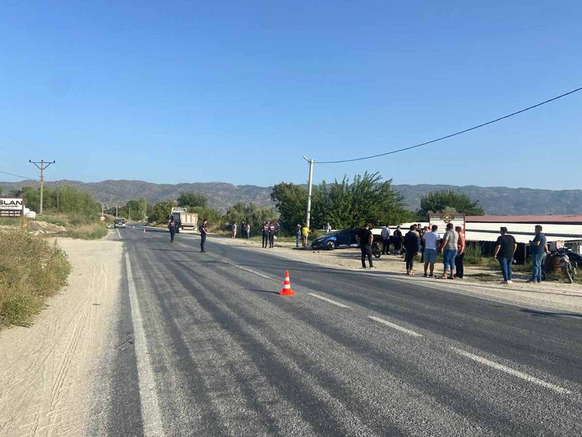 MADEN KAMYONU İLE OTOMOBİL ÇARPIŞTI