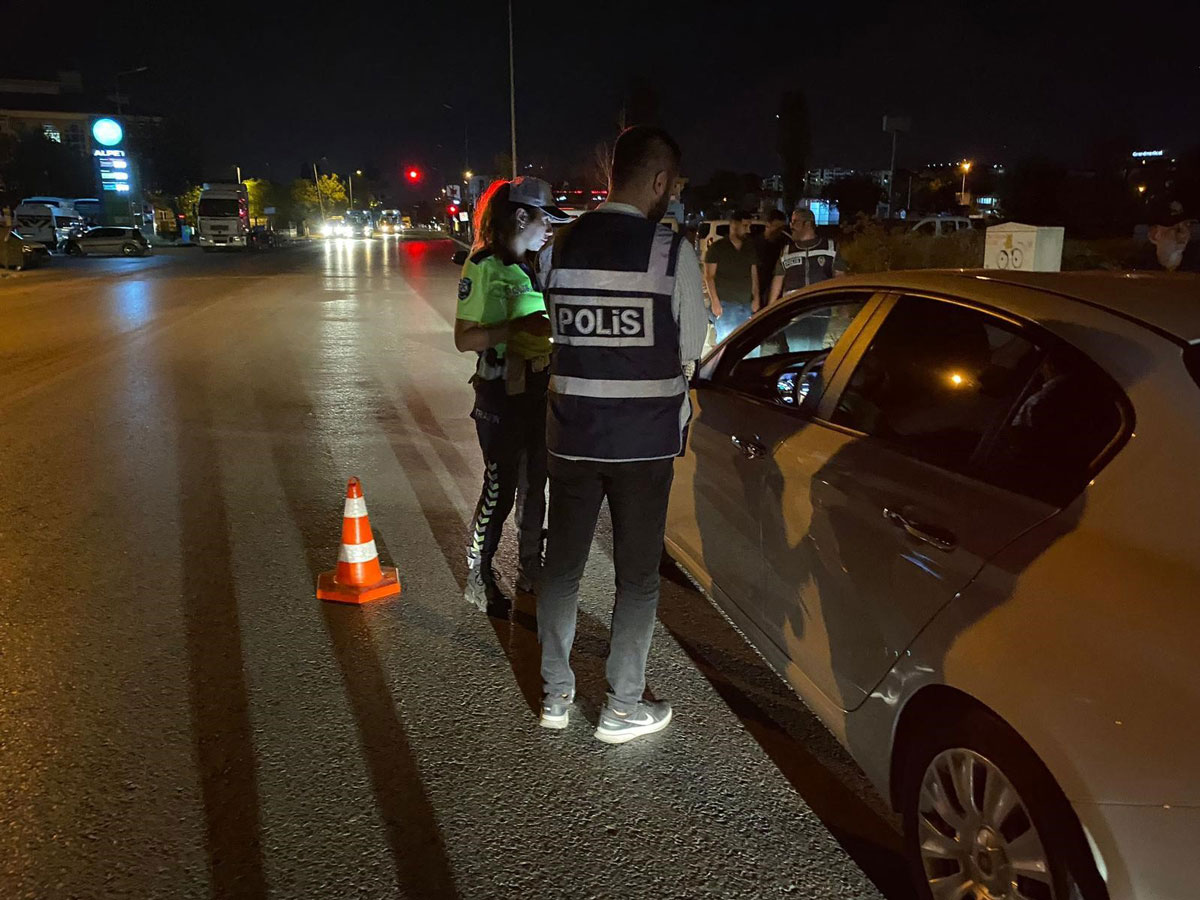 MANİSA’DA ASAYİŞ UYGULAMALARINDA ÇOK MİKTARDA UYUŞTURUCU YAKALANDI