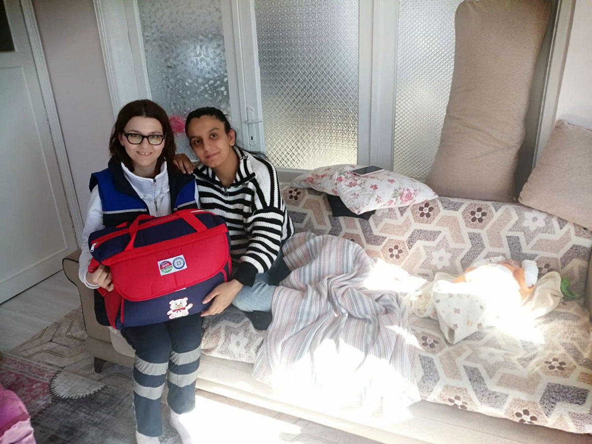 MUĞLA’DA 2 BİN 859 AİLEYE ‘HOŞ GELDİN BEBEK’ ÇANTASI