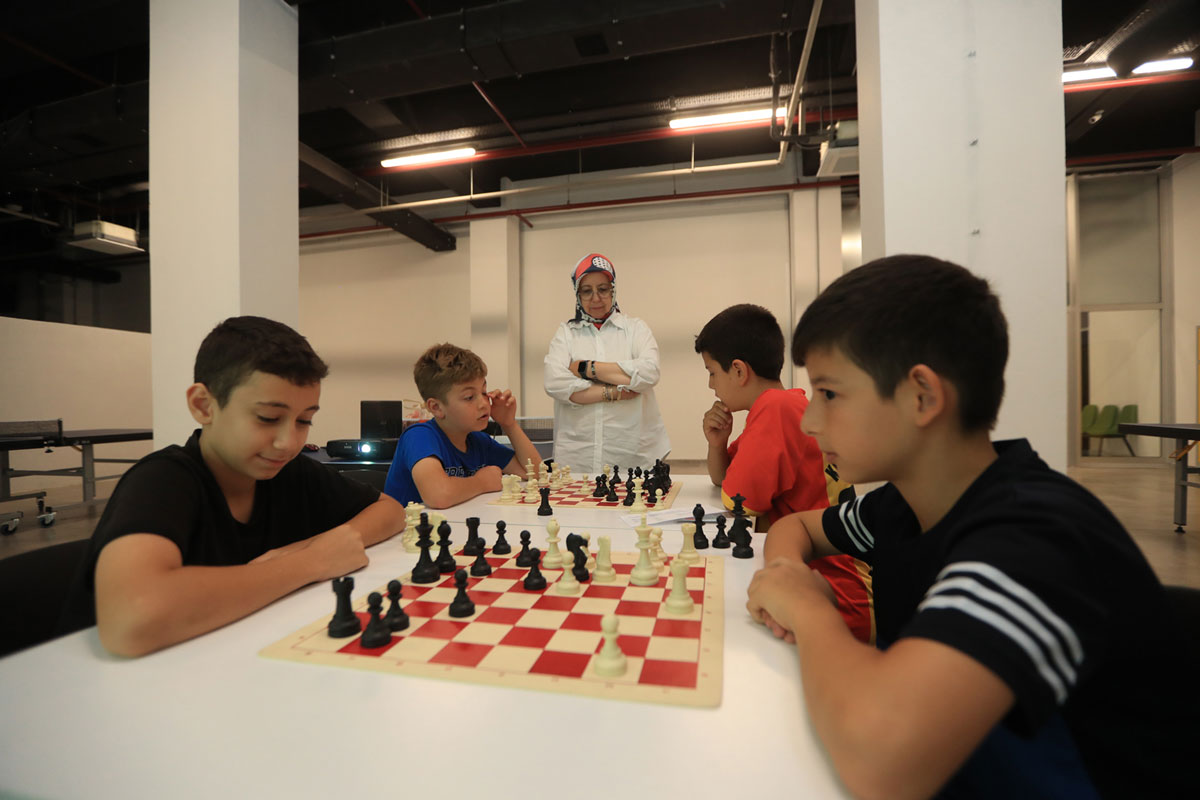 PAMUKKALE BELEDİYESİ YAZ KURSLARI TAMAMLANDI