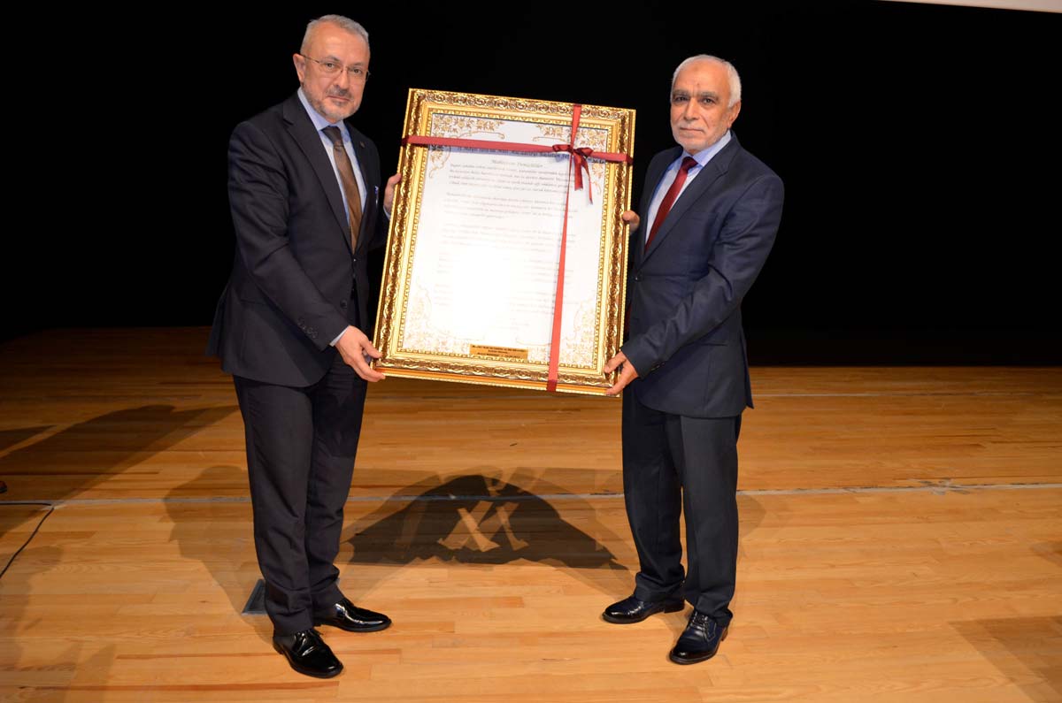 'İMAN VE İSTİKAMET' KONULU KONFERANS TAMAMLANDI