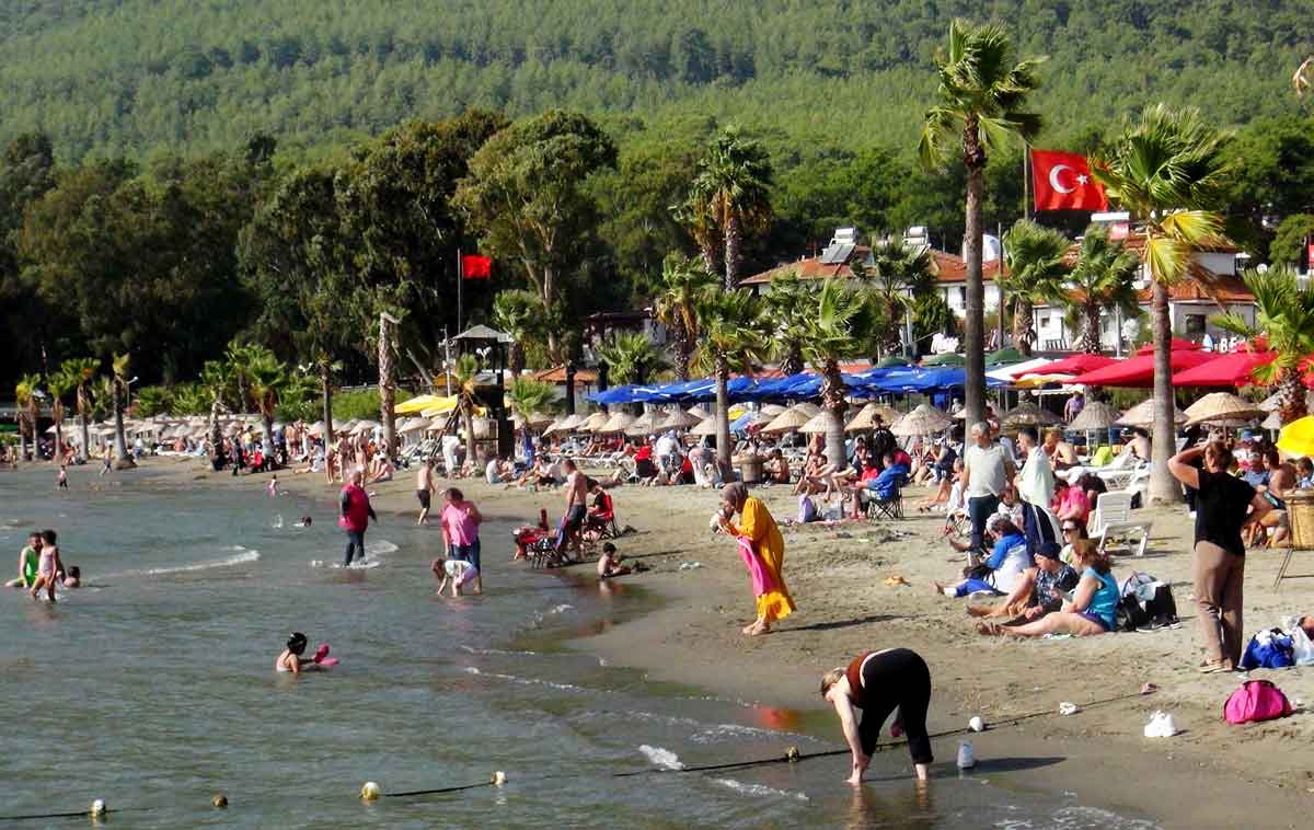  ‘SAKİN KENT’TE YAZ BİTMEDİ