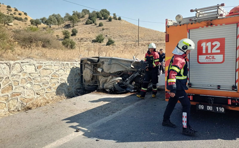 AYDIN'DA TRAFİK KAZASI: 1 ÖLÜ, 1'İ AĞIR 2 YARALI