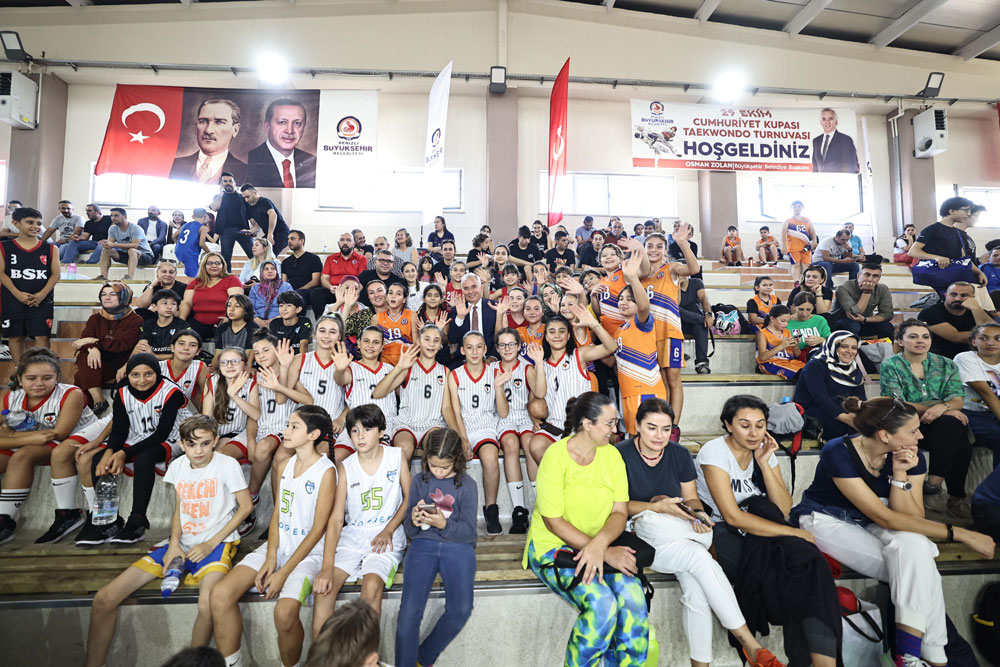 BÜYÜKŞEHİR’İN BASKETBOL TURNUVASI SONUÇLANDI