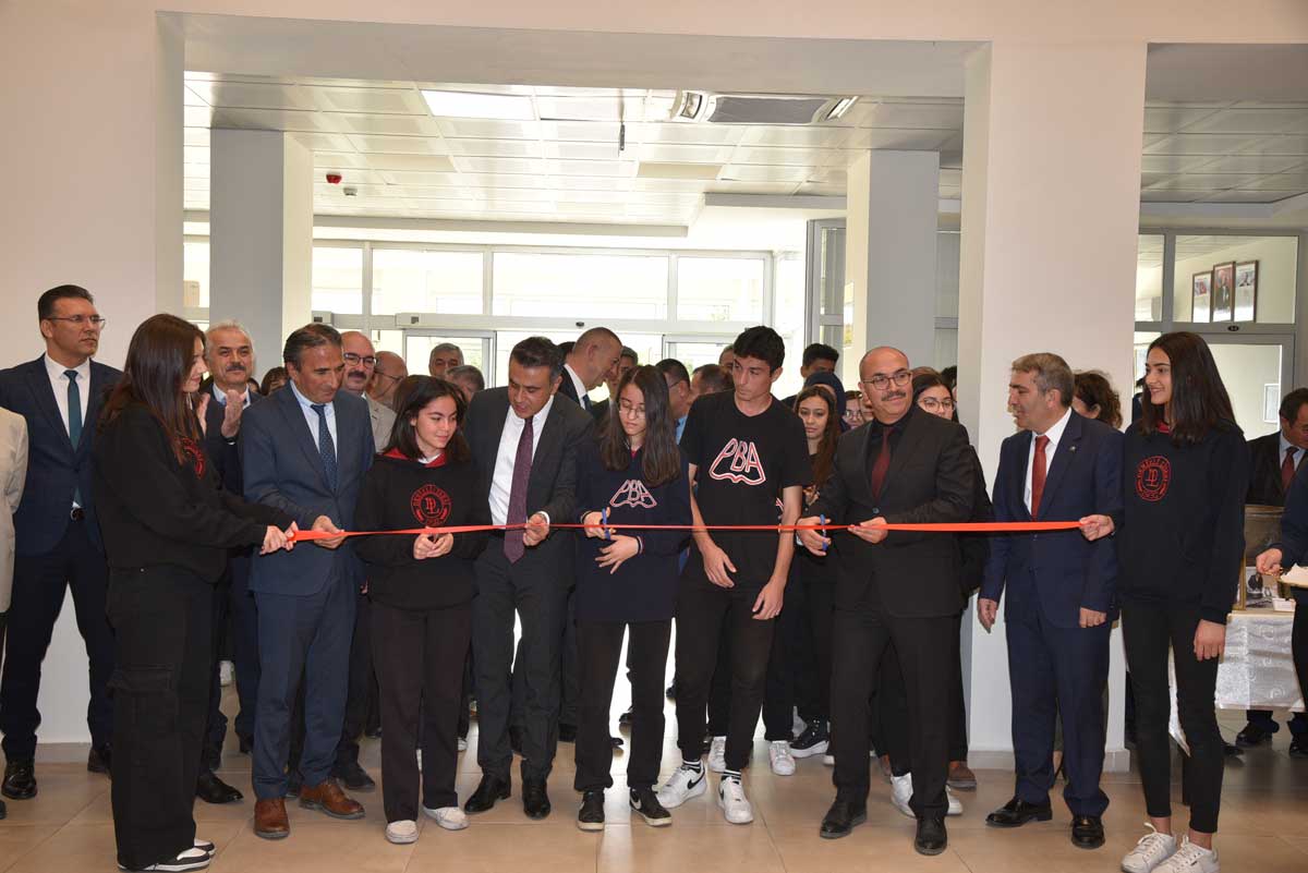 İLKOKUL ÖĞRENCİLERİNDEN 100. YIL EĞİTİM SERGİSİ