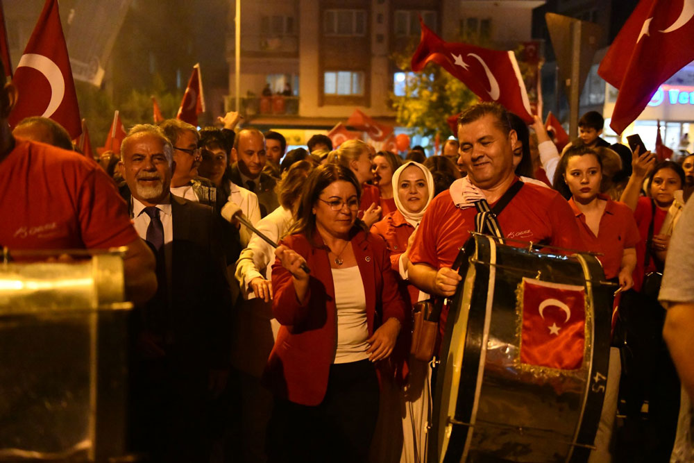 KARACA: BU GURUR HEPİMİZİN