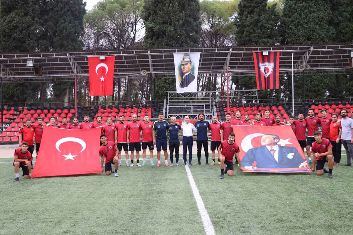 SARAYKÖYSPOR ÇİFTE MUTLULUK PEŞİNDE