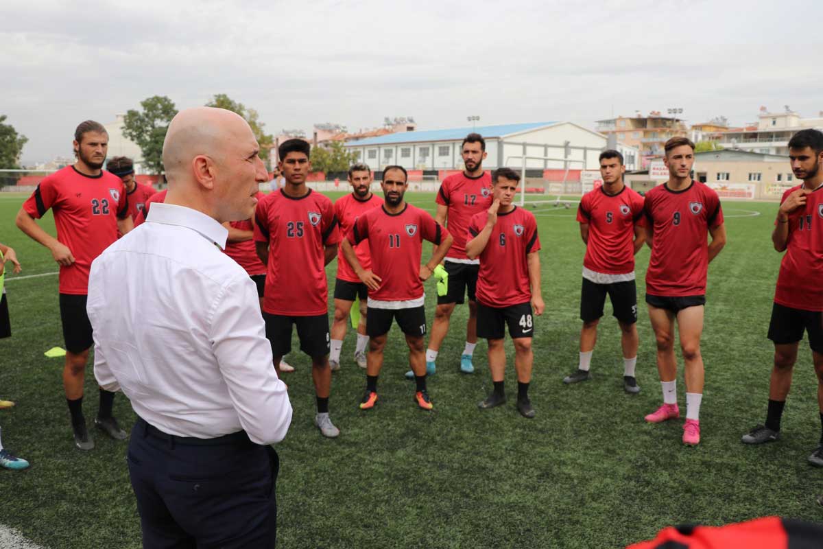 SARAYKÖYSPOR ÇİFTE MUTLULUK PEŞİNDE