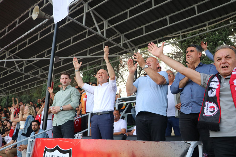 SARAYKÖYSPOR ŞÖLENE DÖNÜŞEN MAÇTA 2-1 KAZANDI