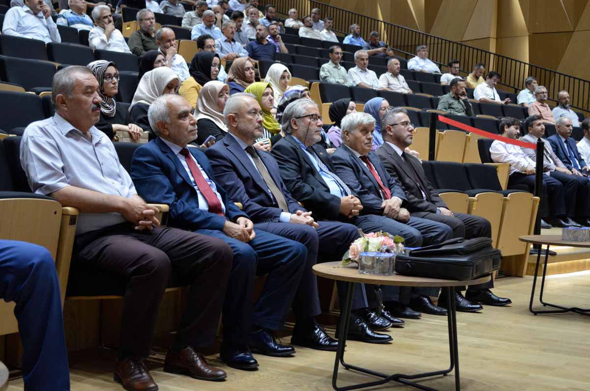 'İMAN VE İSTİKAMET' KONULU KONFERANS TAMAMLANDI