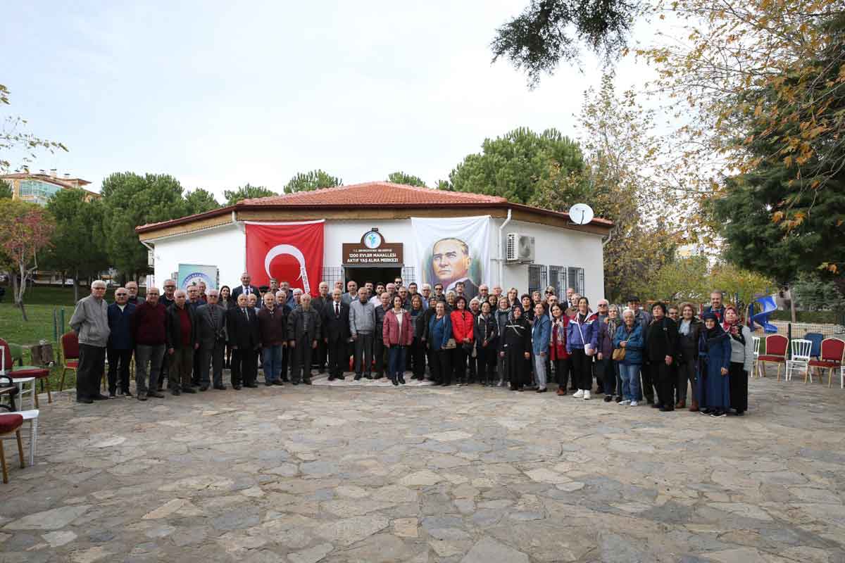 AKTİF YAŞ ALMA MERKEZİ'NDE ÖĞRETMENLER GÜNÜNE ÖZEL KUTLAMA
