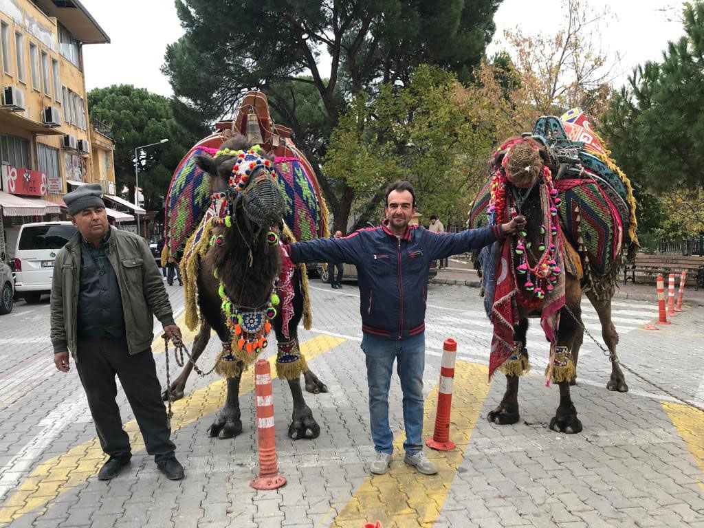 DEVELER BULDAN SOKAKLARINDA YÜRÜTÜLDÜ