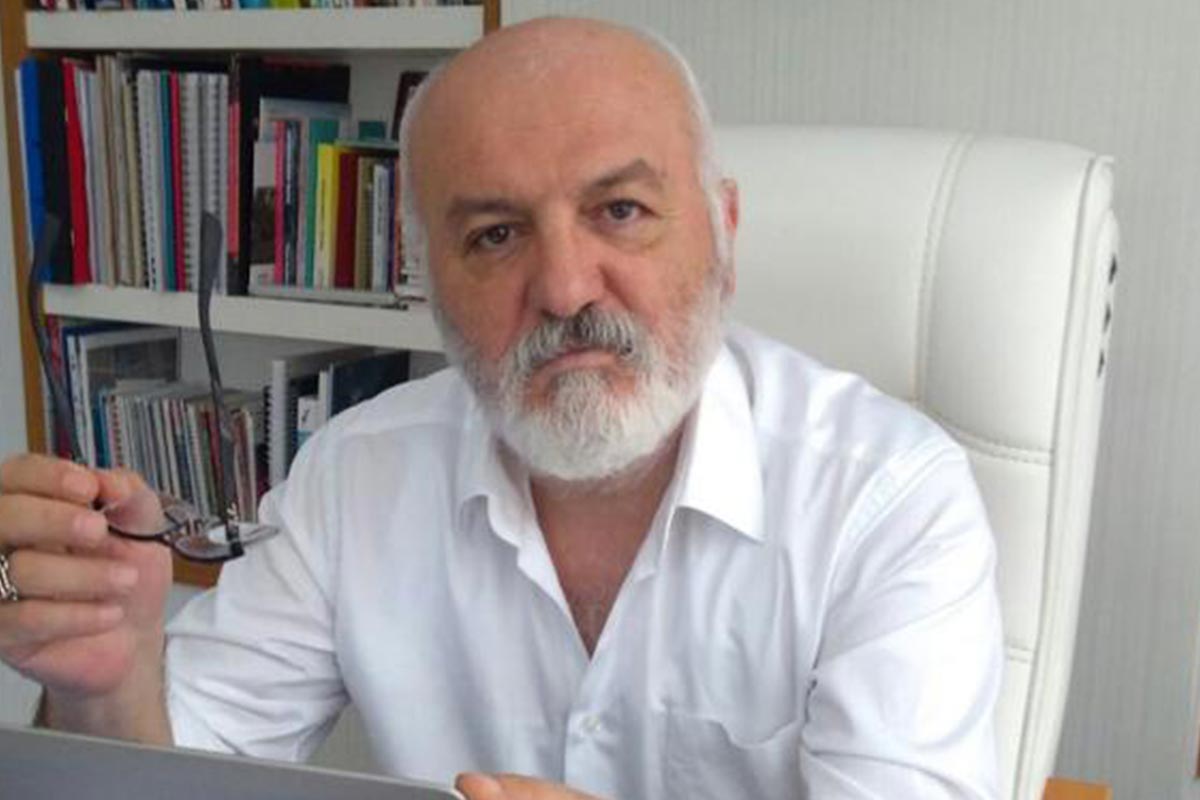 DOKTOR  DOĞAN, KİTAP FUARINDA OKURLARIYLA BULUŞACAK