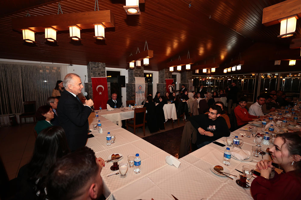 GÖNÜLLÜ ÖĞRETMENLER UNUTULMADI