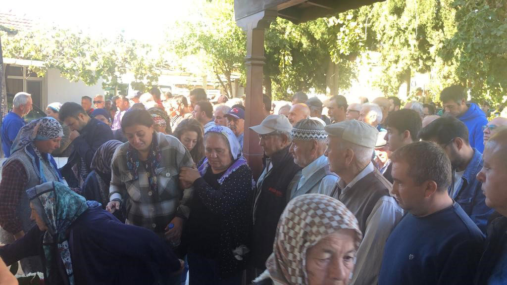 KAZADA HAYATINI KAYBEDEN ÜNİVERSİTELİ GENÇ KIZ TOPRAĞA VERİLDİ