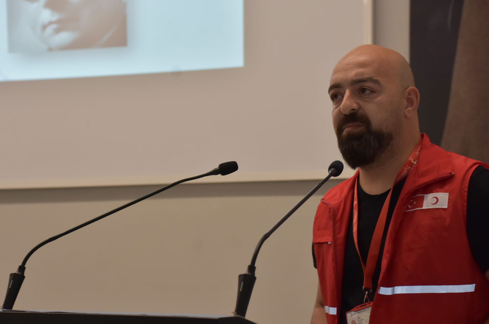 KIZILAY’DAN DOSTEK ÖĞRENCİLERİNE EĞİTİM