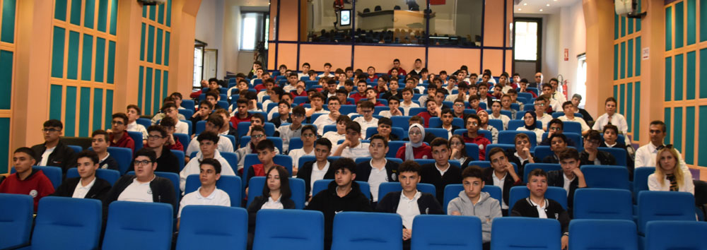 KIZILAY’DAN DOSTEK ÖĞRENCİLERİNE EĞİTİM