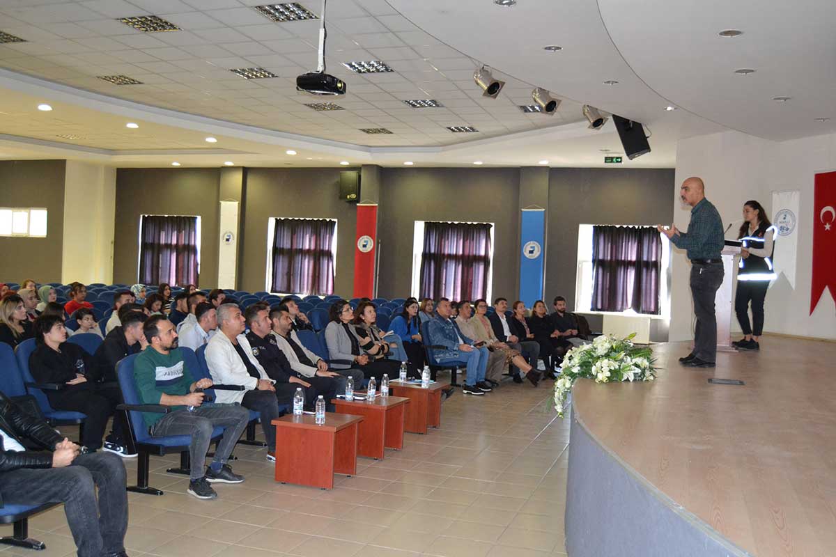 MADDE BAĞIMLILIĞI ANLATILDI