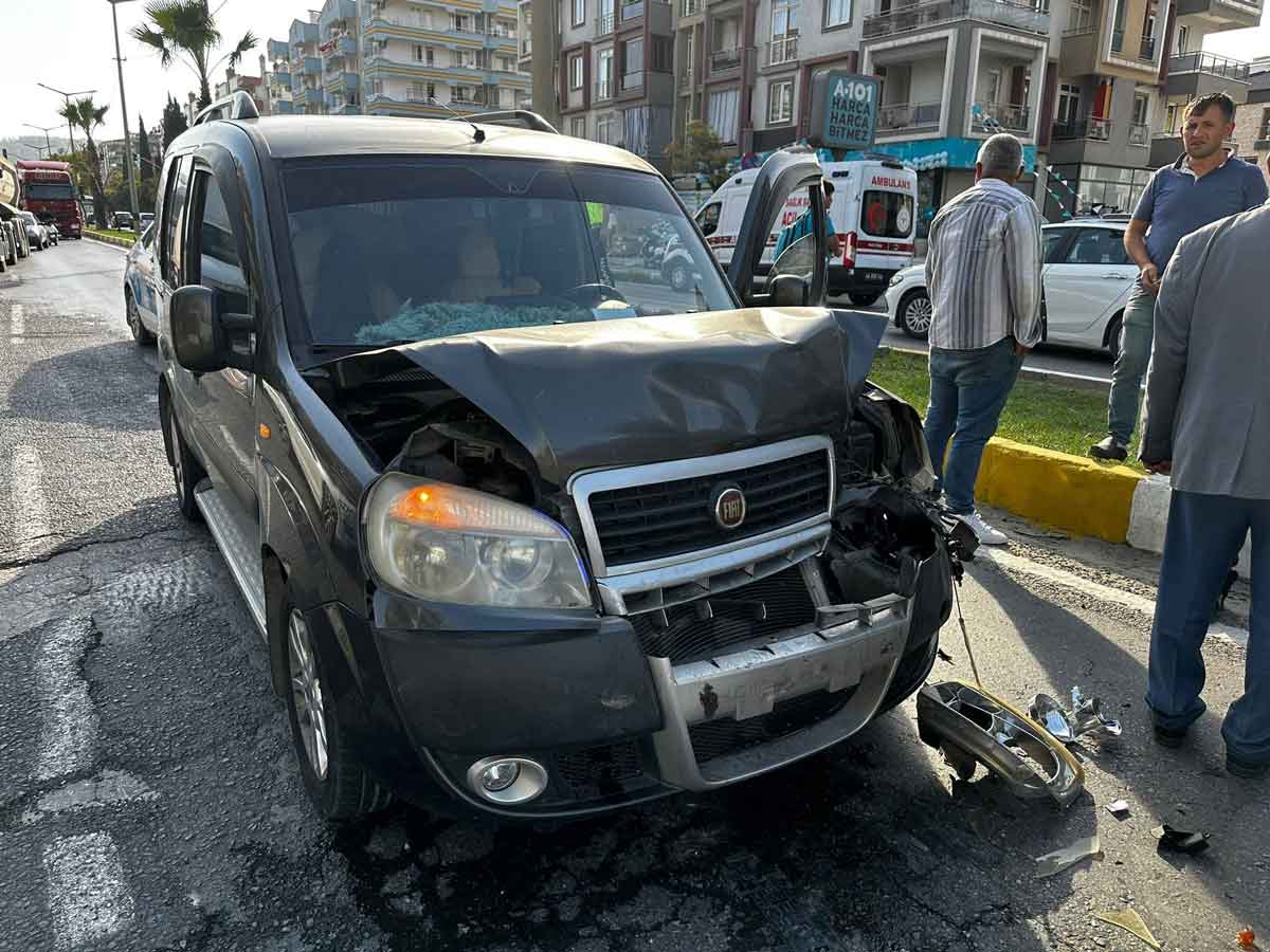 MİLAS’TA ZİNCİRLEME TRAFİK KAZASI