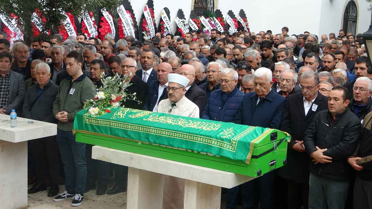 ÖLEN TUR REHBERİ TOPRAĞA VERİLDİ