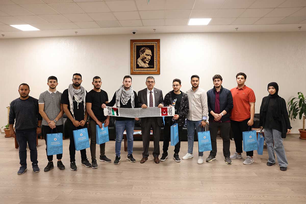 PAÜ’DE İSRAİL MENŞEİLİ ÜRÜN SATIŞI YASAK!