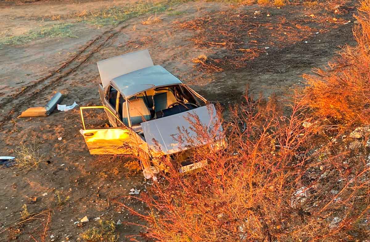 ŞARAMPOLE DÜŞEN ARAÇTAKİ 5 KİŞİ YARALANDI   