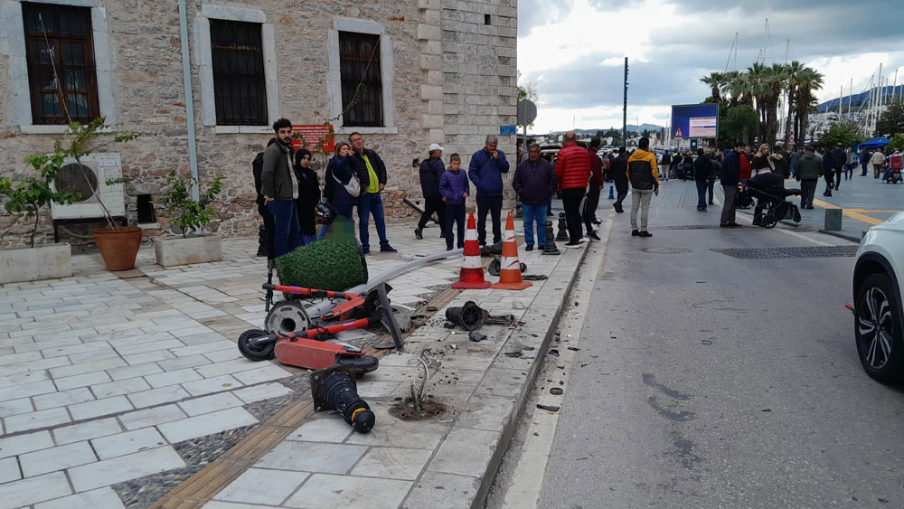 BODRUM’DA MEYDANI BİRBİRİNE KATTILAR