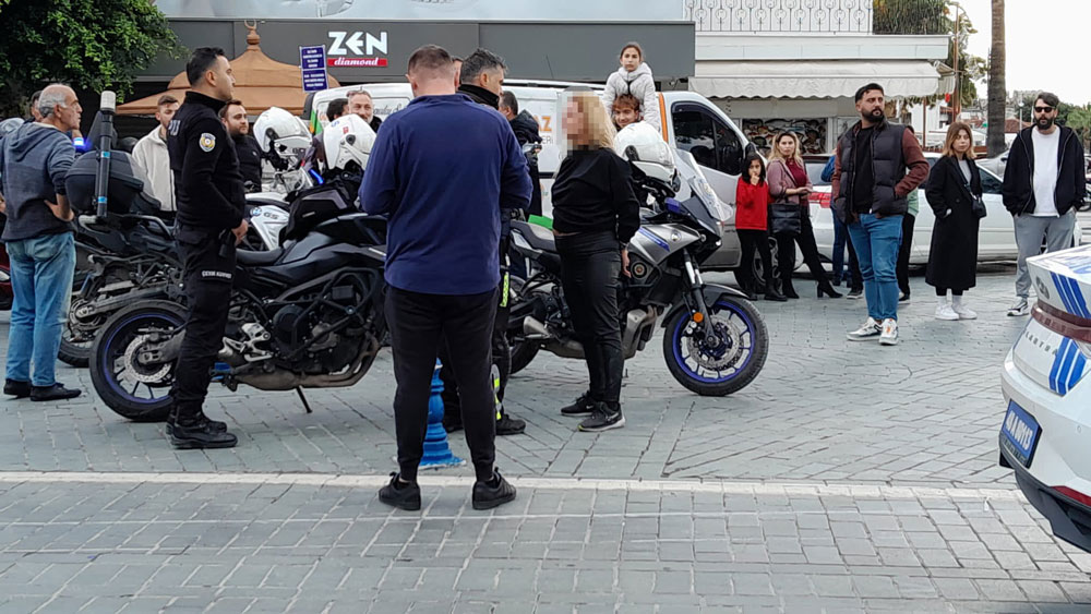 BODRUM’DA MEYDANI BİRBİRİNE KATTILAR