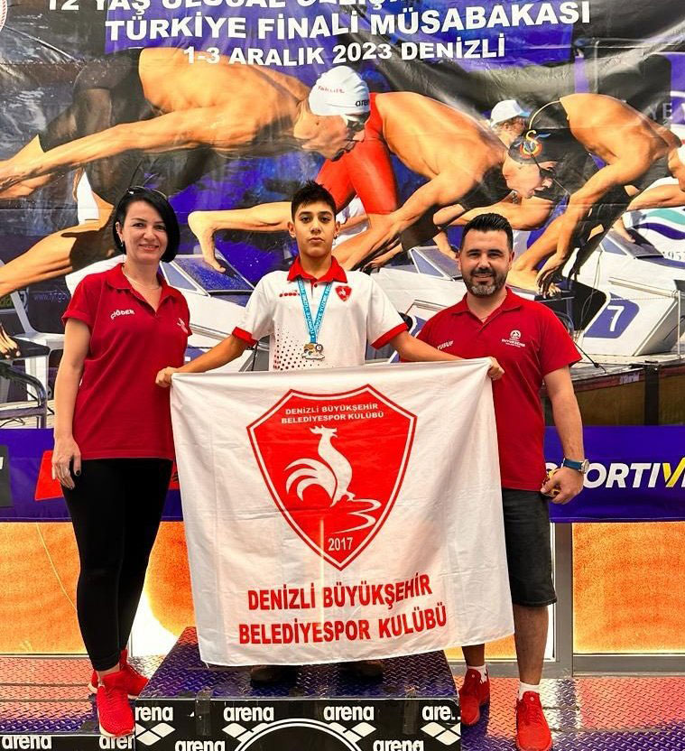 BÜYÜKŞEHİR YÜZME TAKIMINDAN BİR ŞAMPİYONLUK DAHA