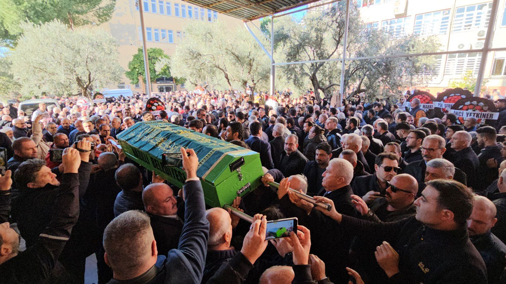 MOTOSİKLET KAZASINDA ÖLEN ÖĞÜNÇLÜ, SON YOLCULUĞUNA UĞURLANDI