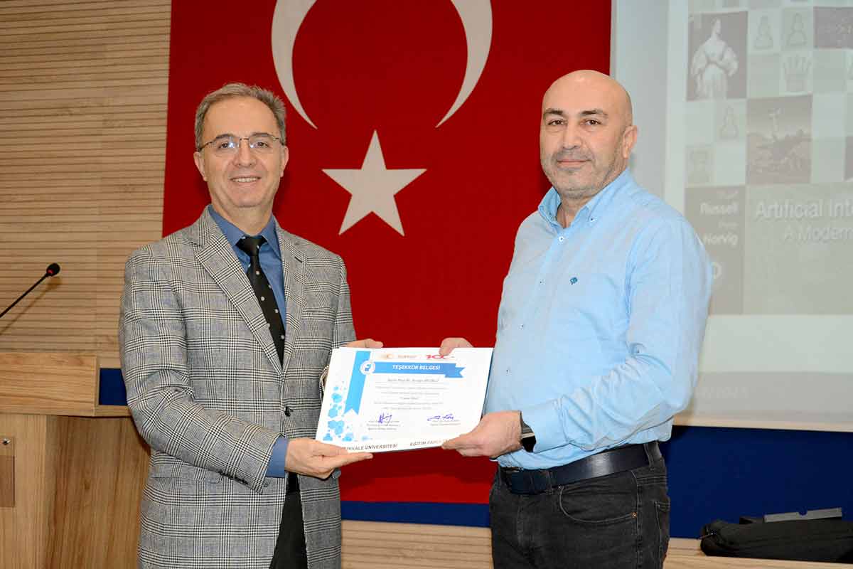 YAPAY ZEKA VE MATEMATİK İLİŞKİSİ KONUŞULDU