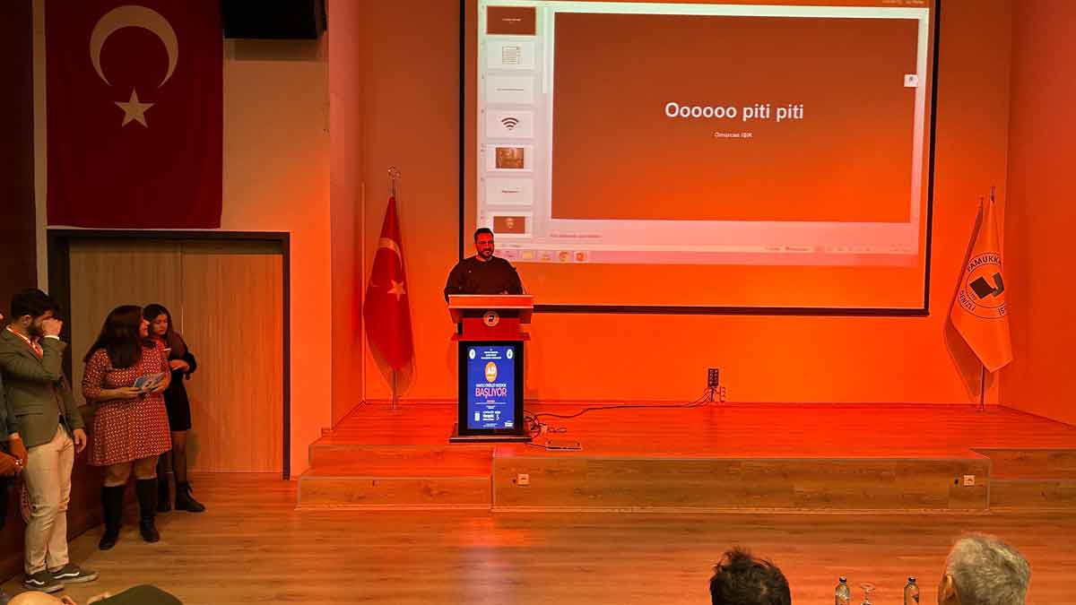 GENÇ İLETİŞİMCİLER YENİLİKÇİ FİKİRLERİYLE YARIŞTI