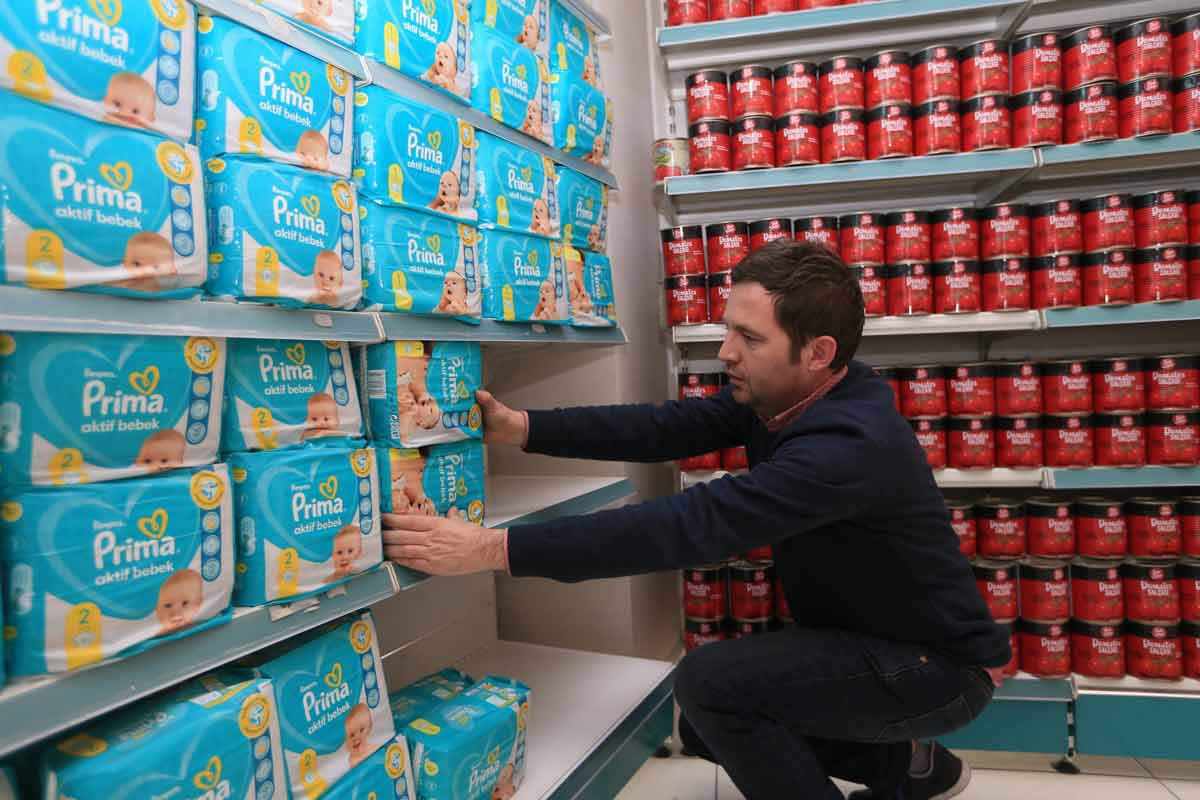 SOSYAL MARKET 8 YAŞINDA