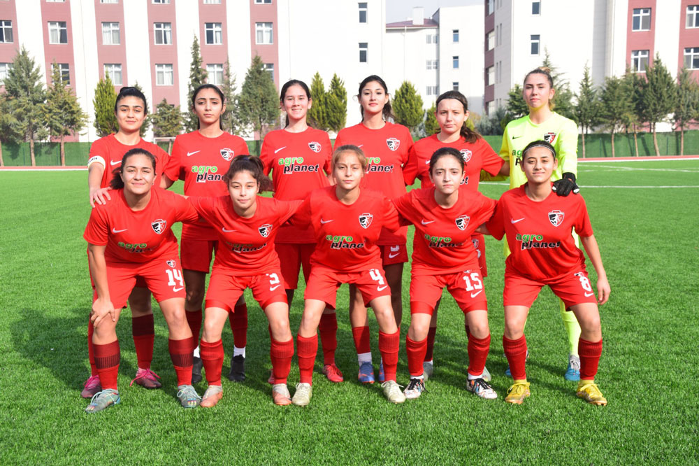 SULTANLAR YENİ YILA MUTLU GİRDİ5-3