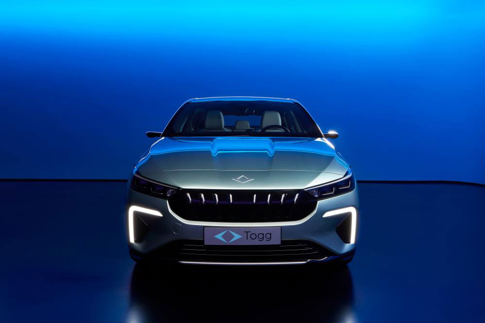 TOGG'UN YENİ MODELİ DÜNYA SAHNESİNE ÇIKTI