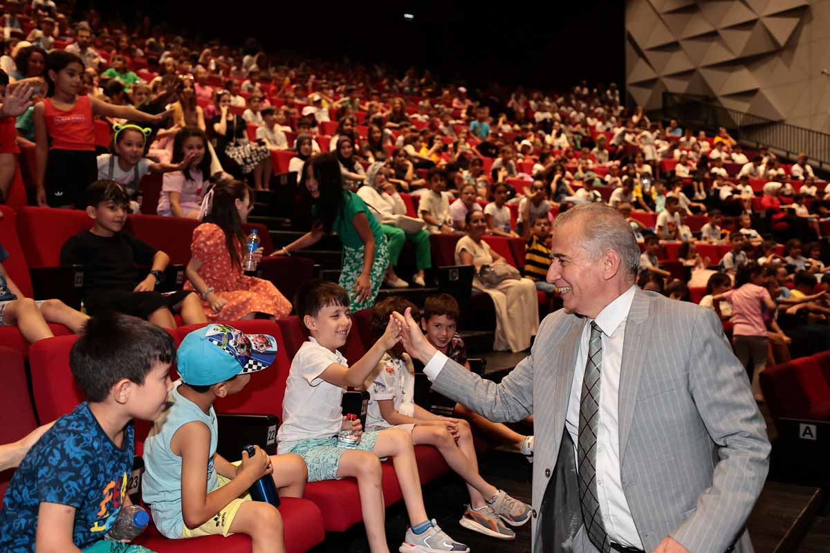 ÜCRETSİZ ÇOCUK TİYATROSU VE PLANETARYUM