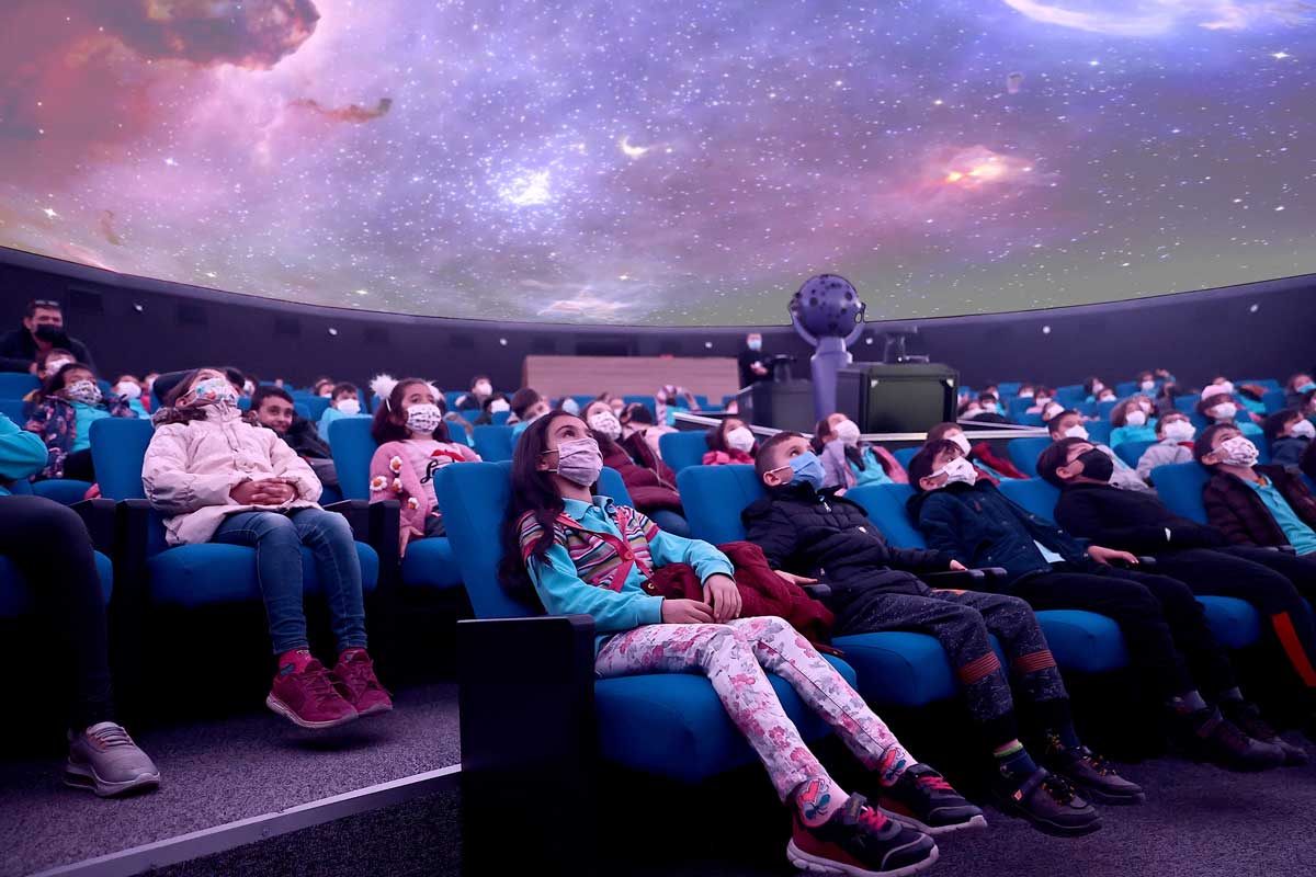 ÜCRETSİZ ÇOCUK TİYATROSU VE PLANETARYUM