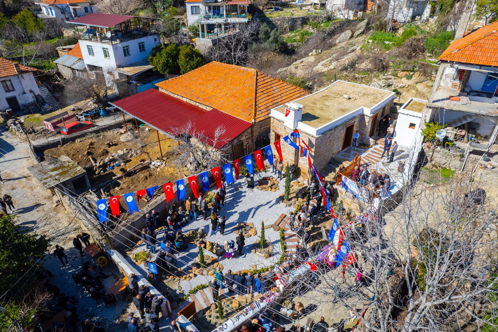 500 YILLIK KÖYÜN 170 YILLIK KONAĞI RESTORE EDİLEREK MİSAFİRLERE AÇILDI