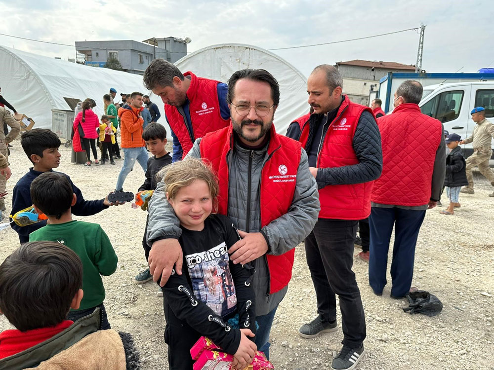 BÜYÜK FELAKETTE HAYATINI KAYBEDENLERİ ANDILAR